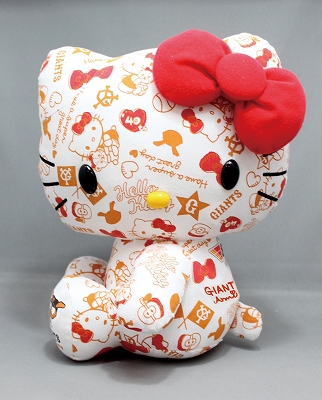 限定80体の「ジャイアンツキティ」 読売巨人軍とのコラボで全身にYG