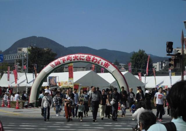 入場無料！ 恒例の大にぎわい市が今年も開催するよ～。