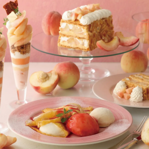 【キハチ カフェ】旬の白桃を大満喫できる「ピーチスイーツフェア」開催中。アフタヌーンティーや限定パフェなどスイーツたっぷり♡