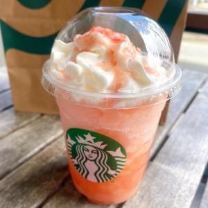 【スタバ新作】完熟ピーチにかぶりつく疑似体験。ピンクカラーの第4弾フラペはフルーツ好きがときめく完成度だわ...。《発売日レビュー》