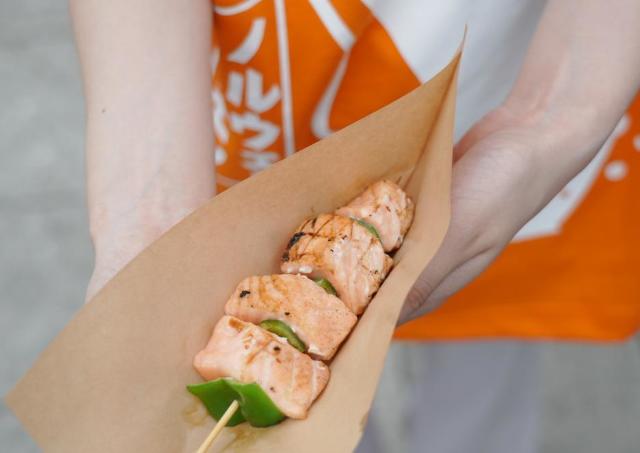 サーモン寿司など4種を無料配布！ノルウェーのサーモン＆サバを味わう「ノルウェーシーフードフェス2025」開催《19日から》