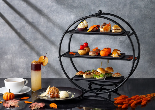 秋の味覚とトリュフの香りの贅沢アフタヌーンティー