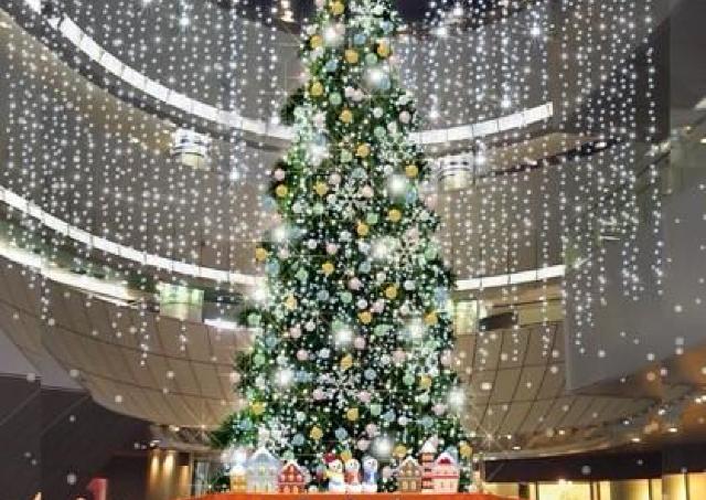 リバーウォーク北九州に3万3000球のイルミネーション点灯！