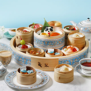 ウェッジウッドの食器で楽しむチャイニーズ・アフタヌーンティー