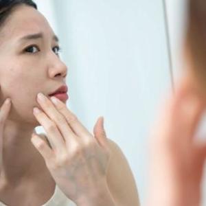 最近たるみ毛穴が気になる...。スキンケアでできることを美容のプロに聞いてみた。