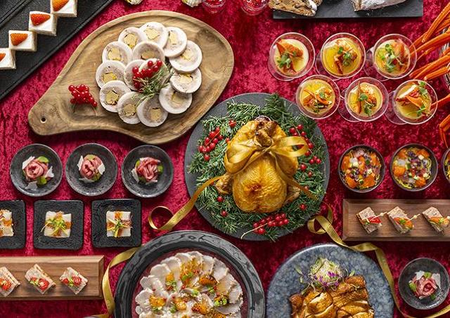 選べる5種類のメイン！魅惑のビュッフェ