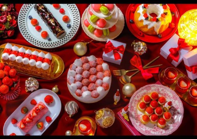 スイーツビュッフェのテーマは「恋するいちご」