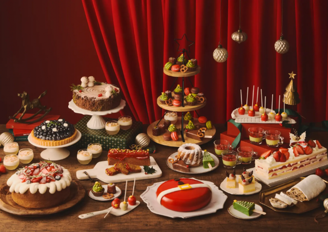 フェスティブシーズンにふさわしい華やかなスイーツビュッフェ