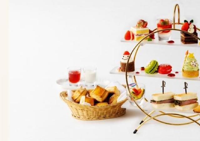 クリスマスをイメージしたかわいいアフタヌーンティーはいかが？