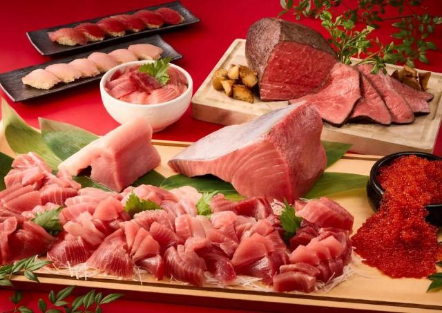 2026年の始まりを祝うごちそうが並ぶ