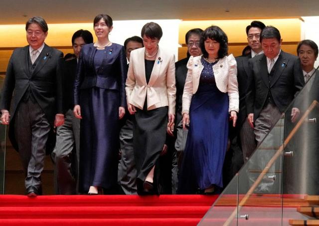 「素敵」「お美しいです！」小野田紀美氏のフォーマル衣装がSNSで注目、ブランドを推定