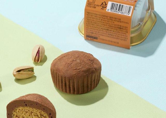 大バズり中の「ドバイチョコ餅」、この春日本に本格上陸。気軽にコンビニでも買えるらしい...！