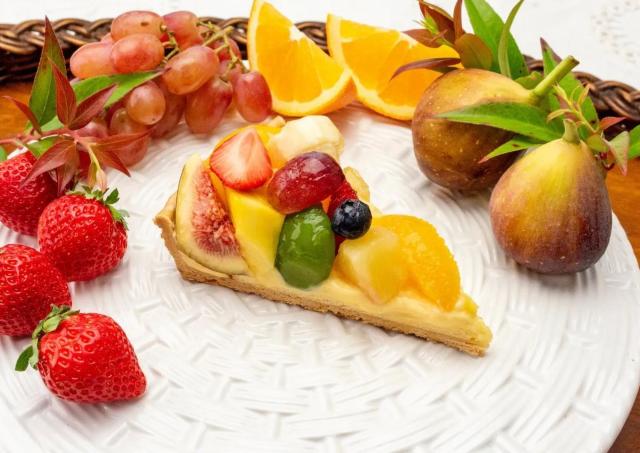 キル フェ ボンに秋の味覚が大集合♡栗・梨・イチジクなどのタルトが勢ぞろい。