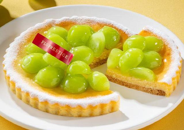 【フロプレステージュ】ホールで1598円！9月の「FLOの日」は「シャインマスカット」のタルトが登場♡セール情報もまとめて紹介！
