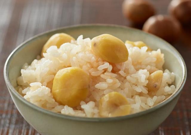 さんまに松茸も！無印良品で見つけた、秋らしさ満点の「炊き込みご飯の素」3選