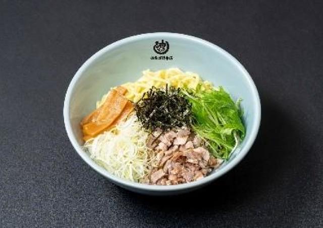 【壱角家×油そば総本店】池袋＆西新宿店が「二刀流ハイブリッド」店に！オープン日限定で油そばが750円になるよ。