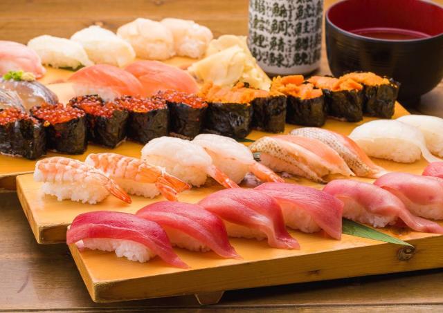 大とろ・いくら・ウニなどの高級寿司食べ放題が3900円！「FUJIYAMA TOKYO」の秋葉原本店・新宿東口店が10月限定で開催中。